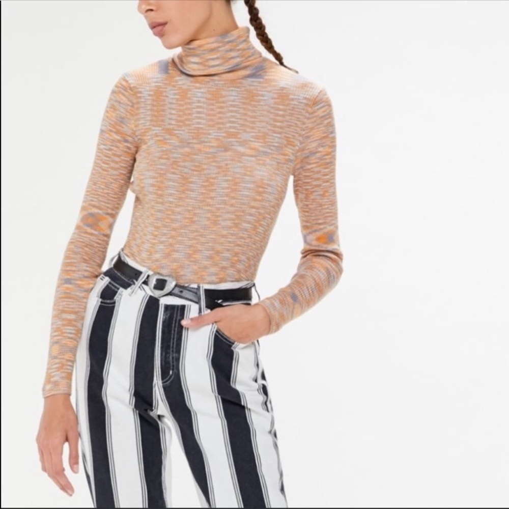 Urban Outfitters Turtle Neck